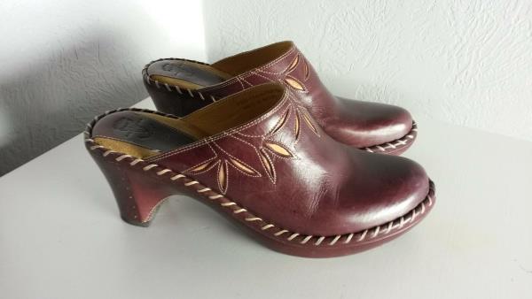 frye clogs and mules
