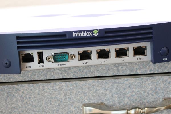 Infoblox Trinzic 800 TE-820-NS1GRID-AC Network Service Appliance